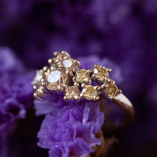 טען תמונה לצפייה בגלריה, Champagne diamonds cluster ring
