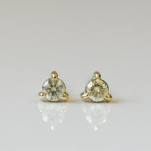 Load image into Gallery viewer, Classic champagne diamond earrings
