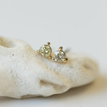 Load image into Gallery viewer, Classic champagne diamond earrings
