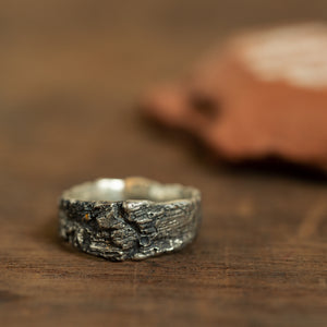 Narrowed scorched wood ring