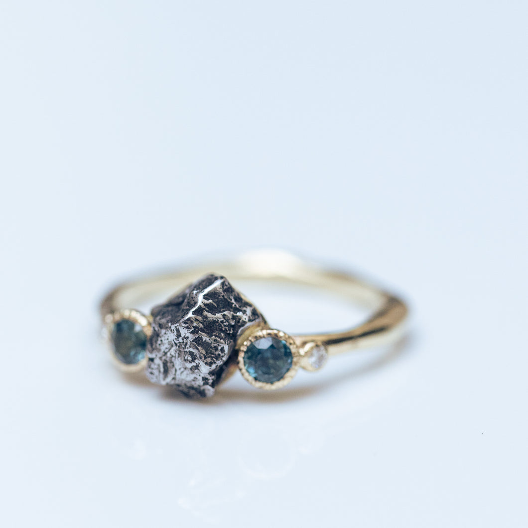 Meteorite, sapphires and diamonds raw ring