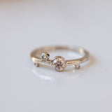 Pebbles diamond ring