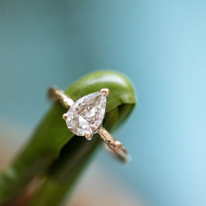 Pear diamond branch ring