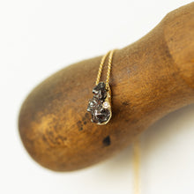 Load image into Gallery viewer, Gold meteorite Necklace set with stones

