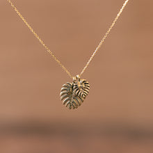 Load image into Gallery viewer, Philodendron leaves duo pendant
