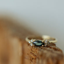 Load image into Gallery viewer, Sapphire parti Marquise cluster ring
