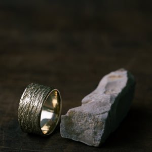 Wide ropes gold ring