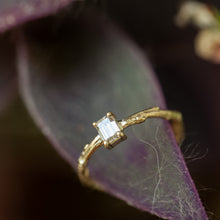 Load image into Gallery viewer, Emerald cut diamond branch ring

