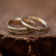 Load image into Gallery viewer, Raw wide &amp; thin wedding rings
