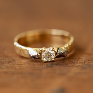 Diamond Thick raw gold ring