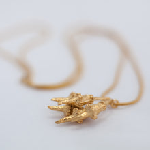 Load image into Gallery viewer, Organic spiky necklace
